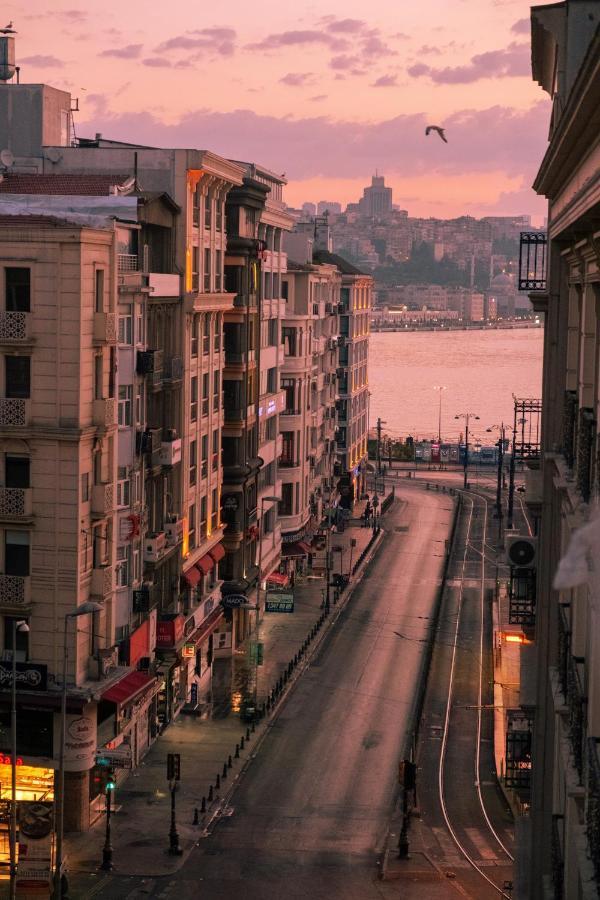 Tarihi Isparta Palas Istanbul Luaran gambar